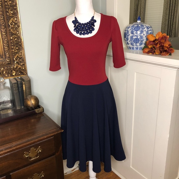 LuLaRoe Dresses & Skirts - LuLaRoe Red & Navy Blue Nicole Dress Like New